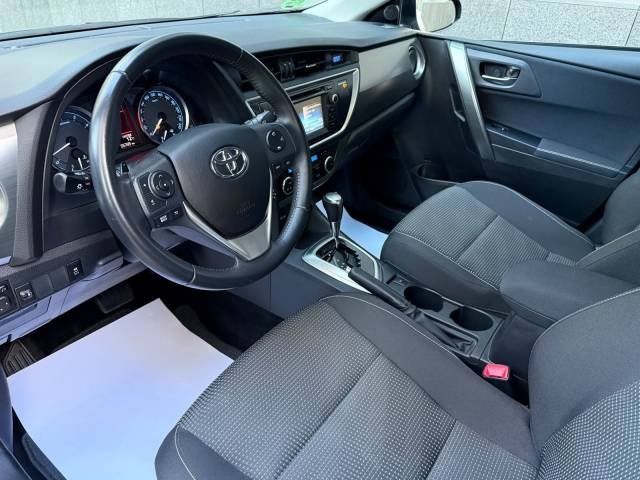 Toyota Auris 130 Active MultiDrive — foto 8