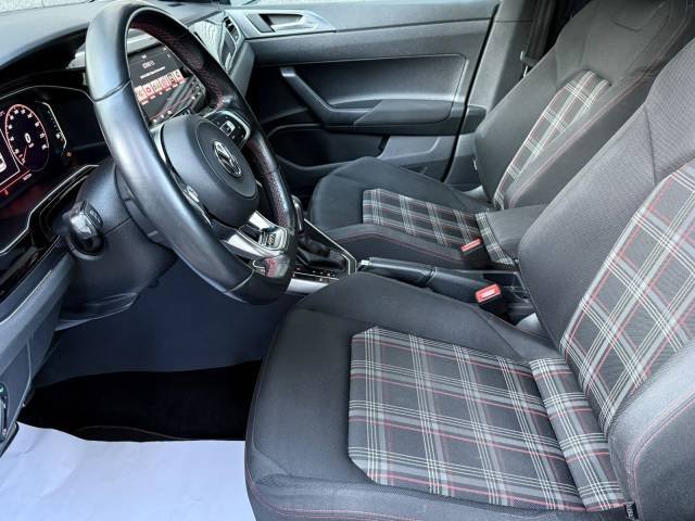Volkswagen Polo GTI 2.0 TSI DSG — foto 9