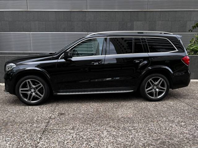Mercedes-Benz GLS 350 d 4MATIC AMG — foto 2