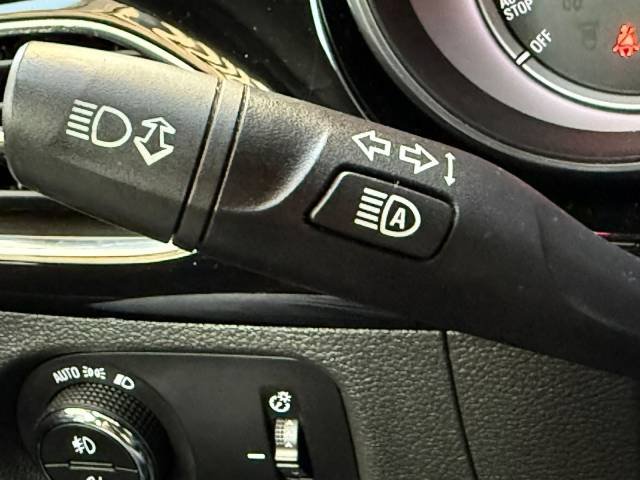 Opel Astra 1.6 CDTi Excellence ST — foto 9