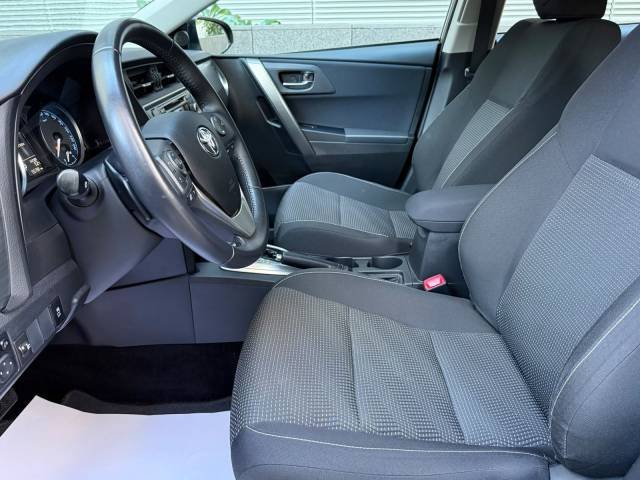 Toyota Auris 130 Active MultiDrive — foto 10