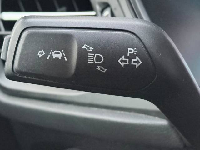 Ford Focus 1.5 EcoBoost ST-Line — foto 8