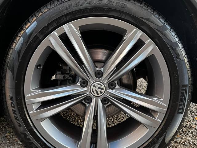 Volkswagen Tiguan 2.0 TDI Sport R-Line — foto 8
