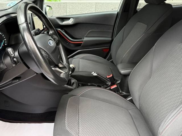 Ford Fiesta 1.0 EcoBoost ST-Line — foto 14