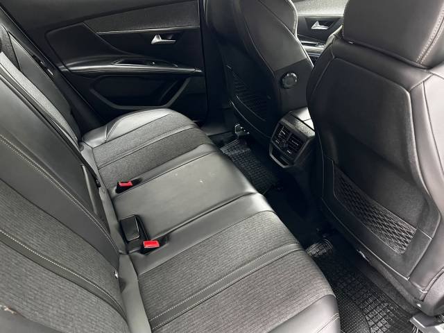Peugeot 3008 1.5 BlueHDi GT Line — foto 9