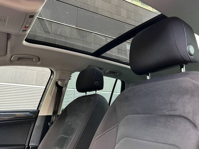 Volkswagen Tiguan 2.0 TDI Sport R-Line — foto 9