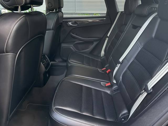 Porsche Macan GTS — foto 17