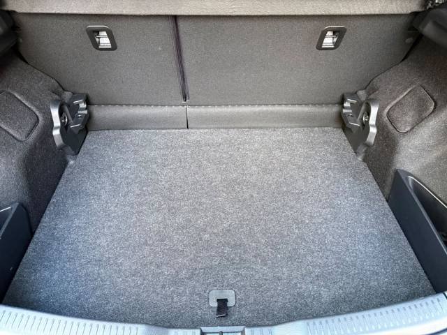 Toyota Auris 130 Active MultiDrive — foto 13