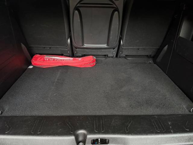 Citroën Berlingo BlueHDi 100 — foto 14