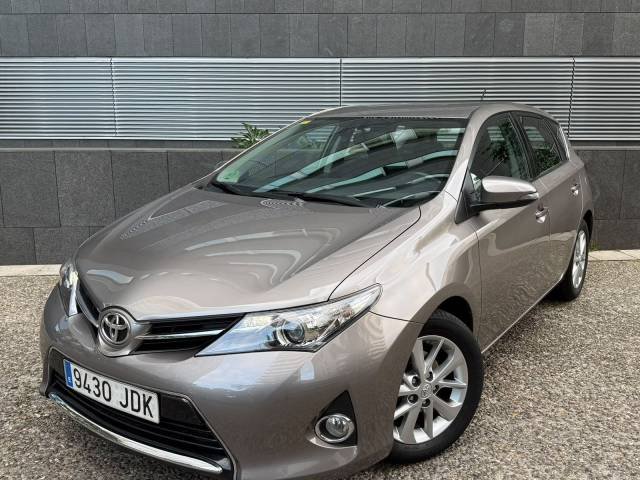 Toyota Auris 130 Active MultiDrive — foto 5