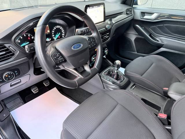 Ford Focus 1.5 EcoBoost ST-Line — foto 12