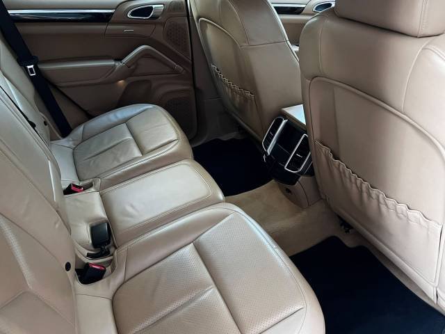 Porsche Cayenne 4.8 S — foto 12