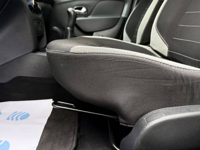 Dacia Sandero Stepway TCe 90 — foto 13