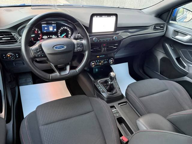 Ford Focus 1.5 EcoBoost ST-Line — foto 13