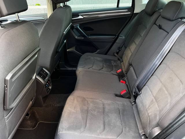 Volkswagen Tiguan 2.0 TDI Sport R-Line — foto 13