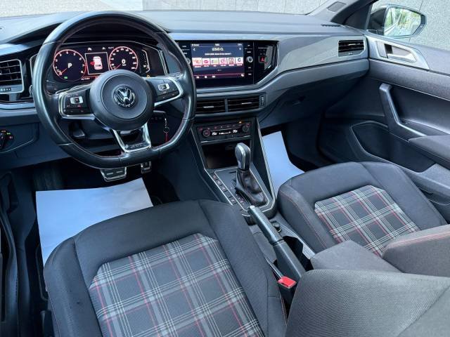 Volkswagen Polo GTI 2.0 TSI DSG — foto 17
