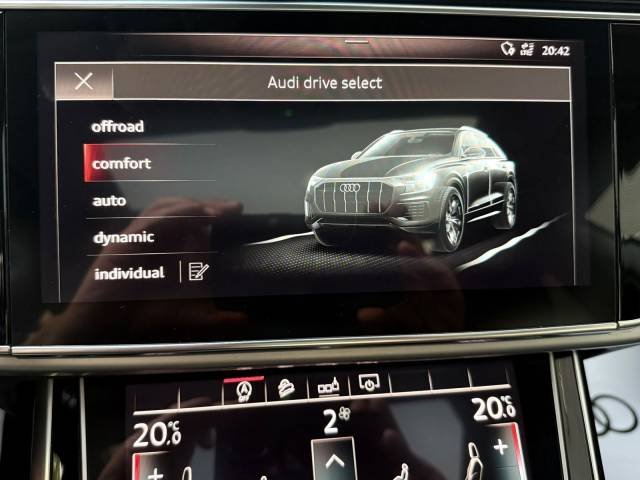Audi Q8 45 TDI S Line — foto 14