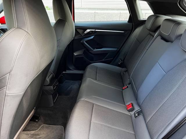 Audi A3 Sportback 35 TDI S Line — foto 17