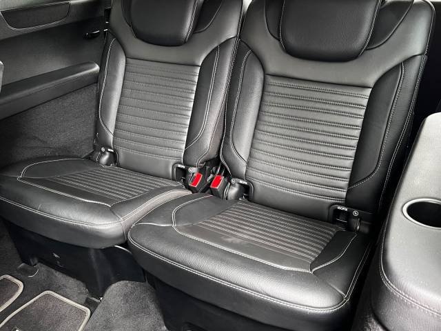 Mercedes-Benz GLS 350 d 4MATIC AMG — foto 16