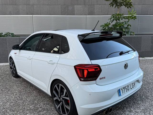 Volkswagen Polo GTI 2.0 TSI DSG — foto 5