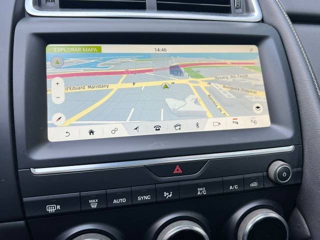 Jaguar E-Pace 2.0D R-Dynamic S — foto 17