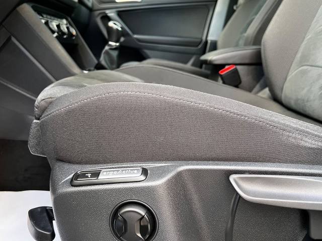 Volkswagen Tiguan 2.0 TDI Sport R-Line — foto 17