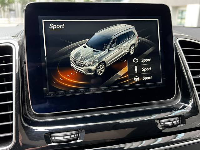 Mercedes-Benz GLS 350 d 4MATIC AMG — foto 18