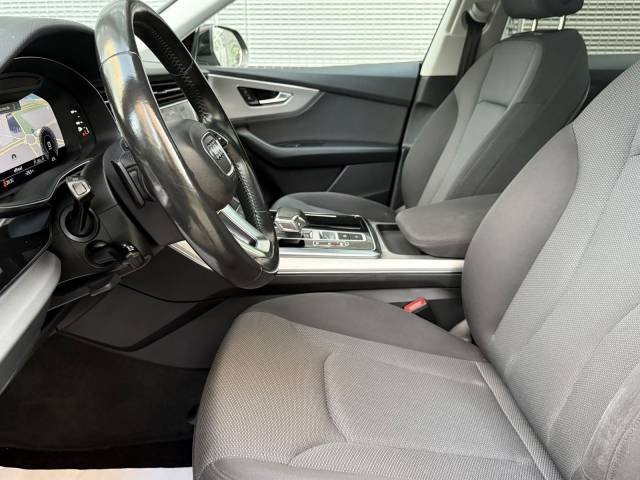 Audi Q8 45 TDI S Line — foto 18