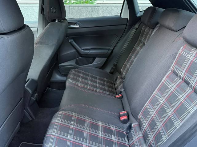 Volkswagen Polo GTI 2.0 TSI DSG — foto 18