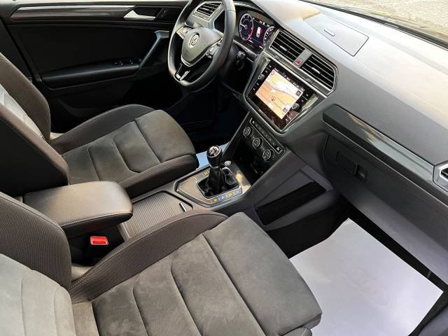 Volkswagen Tiguan 2.0 TDI Sport R-Line — foto 20