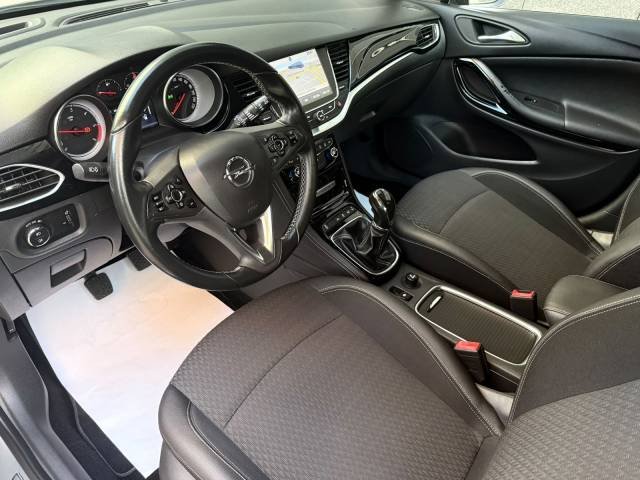 Opel Astra 1.6 CDTi Excellence ST — foto 22