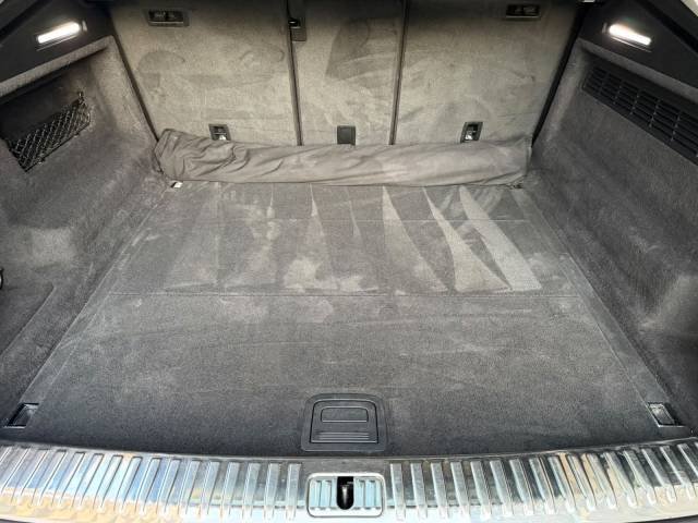 Audi Q8 45 TDI S Line — foto 27