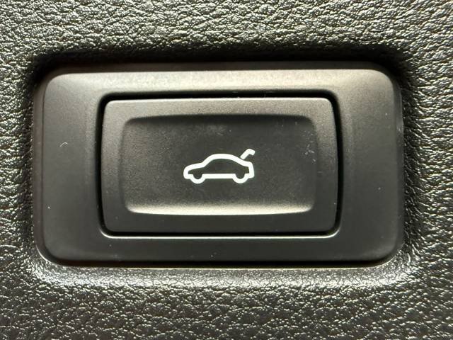 Audi Q8 45 TDI S Line — foto 28
