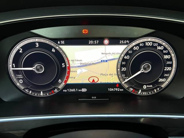 Volkswagen Tiguan 2.0 TDI Sport R-Line — foto 31