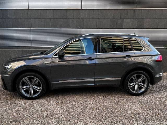 Volkswagen Tiguan 2.0 TDI Sport R-Line — foto 32